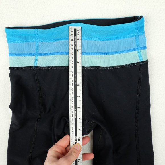 Lululemon Womens Yoga Pants 4 Black Blue Capri Ruffle Athletic Athleisure Casual - Picture 9 of 10